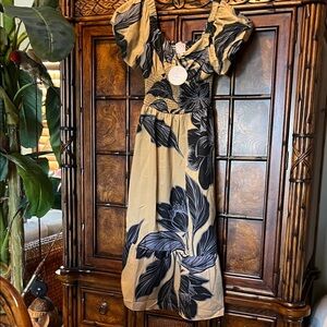 Smocked Puff-Sleeve Midi Dress in Tan with Black Floral Print